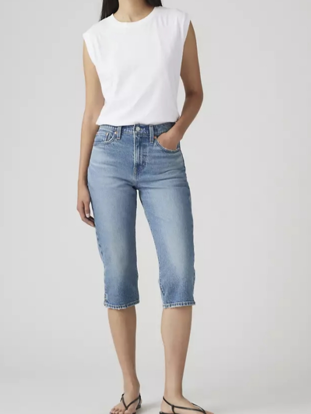 Levi's Wedgie Capri Light Blue  High-Rise Women's 99% Cotton Size 25
